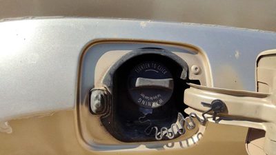 2006-2011 Chevy Hhr Fuel Filler Neck Assembly With Gas Cap Oem 15780772