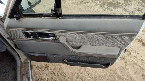 1984-1996 Jeep Cherokee Passenger Right Front Door Trim Panel With Switches Gray — photo 2