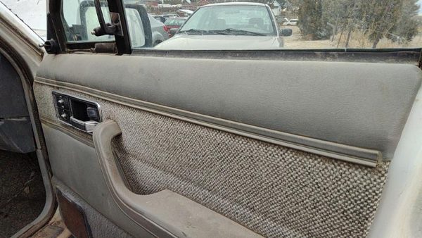 1984-1996 Jeep Cherokee Passenger Right Front Door Trim Panel With Switches Gray — photo 4