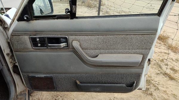 1984-1996 Jeep Cherokee Passenger Right Front Door Trim Panel With Switches Gray — photo 1