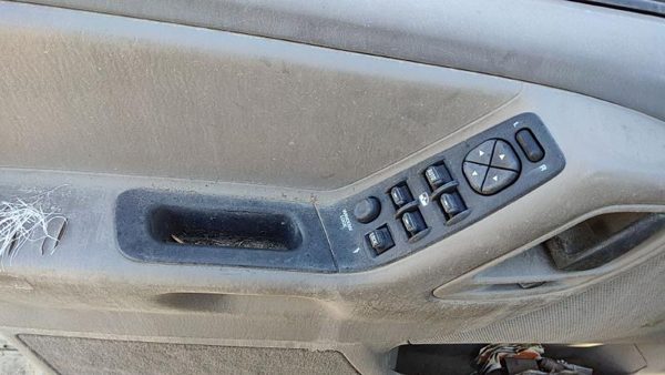 99-04 Jeep Grand Cherokee Driver Left Front Power Window Master Control Switch — photo 2