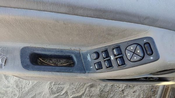 99-04 Jeep Grand Cherokee Driver Left Front Power Window Master Control Switch — photo 4