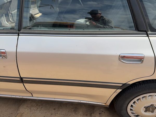 1990 Subaru Legacy Rear Door LH Silver — photo 3