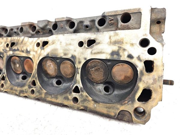 1978-1983 Ford F100 Cylinder Head 5.0L 302 V8 Oem D8Oe-Ab — photo 16