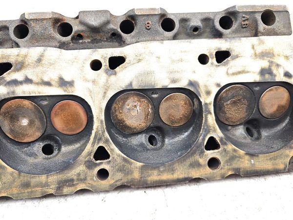 1978-1983 Ford F100 Cylinder Head 5.0L 302 V8 Oem D8Oe-Ab — photo 15
