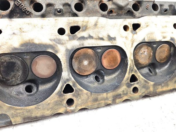 1978-1983 Ford F100 Cylinder Head 5.0L 302 V8 Oem D8Oe-Ab — photo 14