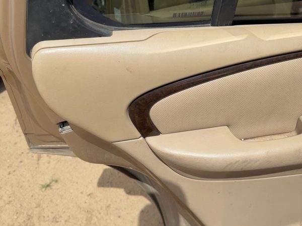 04-05 Buick Rainier Driver Left Rear Door Trim Panel With Switches Back Tan 332 — photo 4