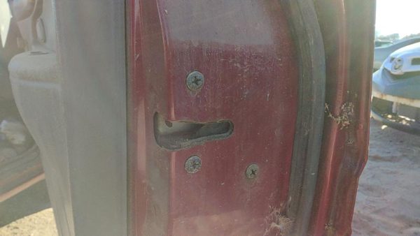 1994-1997 Ford Aspire Passenger Right Front Door Latch With Rods/Cables Oem — photo 2