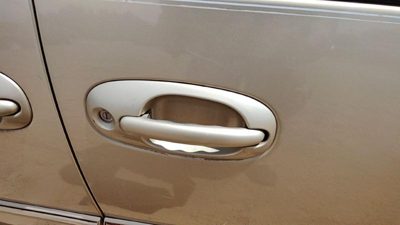 2000 Chrysler Town & Country Passenger Right Front Outside Door Handle Oem Gold