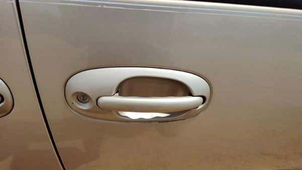 2000 Chrysler Town & Country Passenger Right Front Outside Door Handle Oem Gold — photo 2