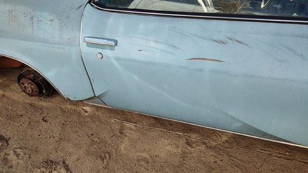 1975 RH Cutlass Supreme Passenger Right Front Door Shell OEM Blue 2 Door Coupe — photo 6