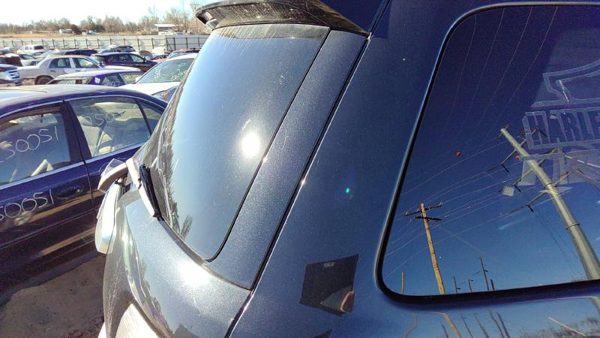 07-12 Gmc Acadia Passenger Right Rear Moulding On Quarter Panel 58U Carbon Black — photo 2