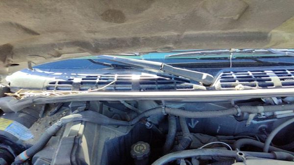 1998-2001 Olds Bravada Windshield Wiper Cowl Vent Trim Panel Oem Cover — photo 3