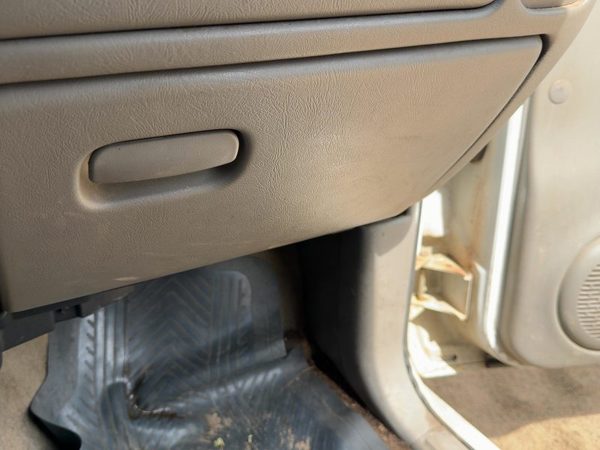 1998 Chevy S10 Blazer Glove Box Assembly Complete Door With Latch Oem Gray 92H — photo 1