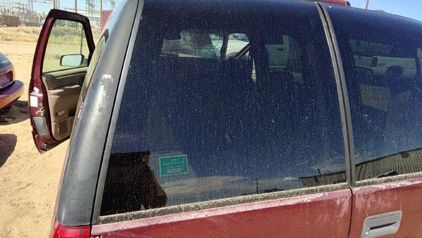 1995-2000 Gmc Yukon Driver Left Rear Back Glass Window Oem Barn Door 15745305 — photo 3