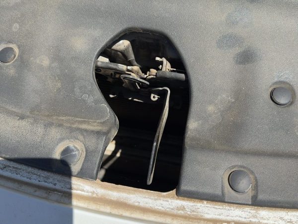 2013-2016 Dodge Dart Hood Latch Assembly With Bracket Oem 68081554Ab — photo 2