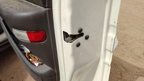 2002-2005 Buick Lesabre Passenger Right Front Door Latch With Rods/Cables Oem — photo 4