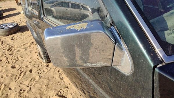 93-95 Nissan Pathfinder Passenger Right Power Side Mirror Door Mounted Oem Black — photo 3