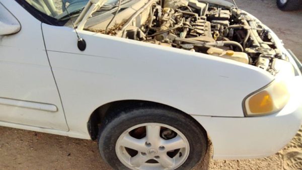 2000-2006 Nissan Sentra Passenger Right Front Fender Oem White Qm1 F31005m030 — photo 2