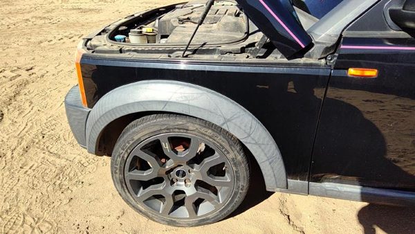 2006 Land Rover LR3 Fender LH Black — photo 2