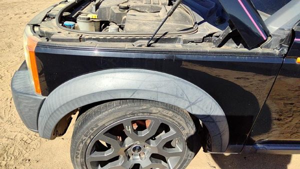 2006 Land Rover LR3 Fender LH Black — photo 5
