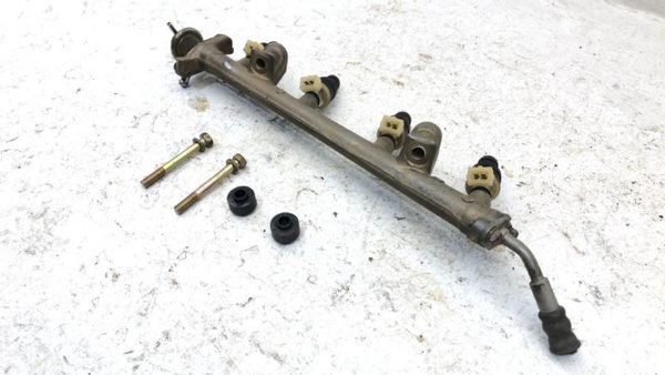 1991-1994 Mitsubishi Eclipser Complete Fuel Rail With Injectors Set Loaded 1.8L — photo 3
