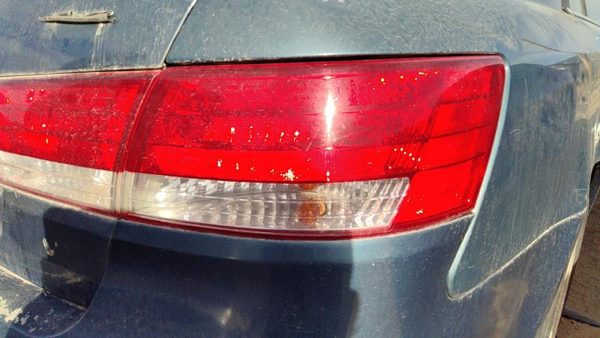 2006-2008 Hyundai Sonata Passenger Right Outer Tail Light Brake Lamp Oem Rear — photo 5