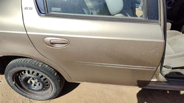 2001 Dodge Neon Rear Door RH Gold Plb — photo 3