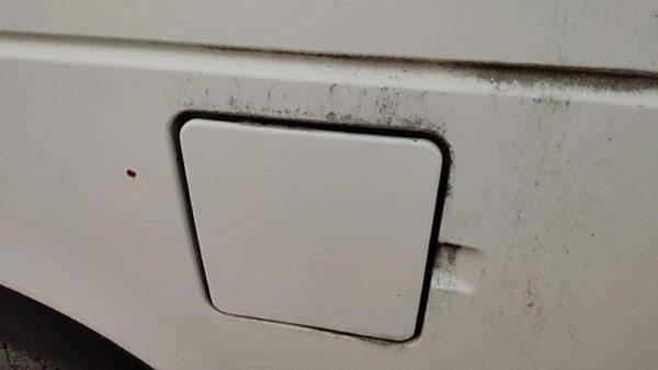 1991-1994 Chevy S10 Blazer Fuel Tank Door With Hinge Gas Lid Oem Filler White — photo 1
