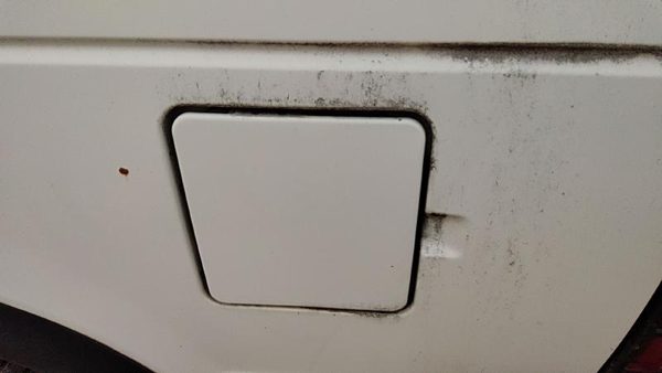 1991-1994 Chevy S10 Blazer Fuel Tank Door With Hinge Gas Lid Oem Filler White — photo 3
