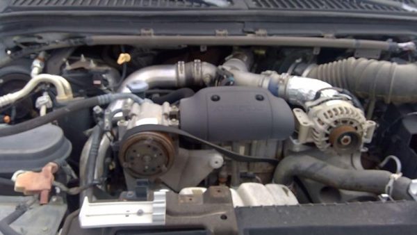 2002 Ford F450 — vehicle photo 2