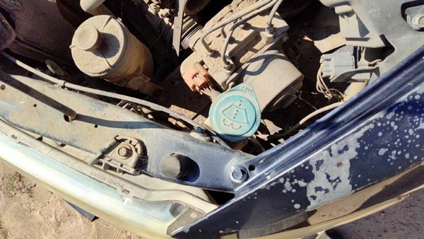 1998-02 Honda Accord Windshield Washer Fluid Reservoir With Pump Oem Wiper Tank — photo 4