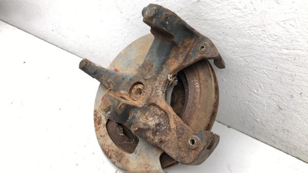 1973-87 Chevy C10 Passenger Right Front Spindle Steering Knuckle With Wheel Hub — photo 5