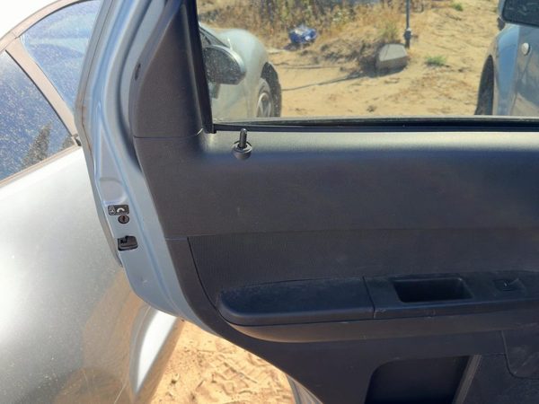 08 Mariner Driver Left Rear Door Trim Panel With Switches Stone Graystone 89 — photo 2