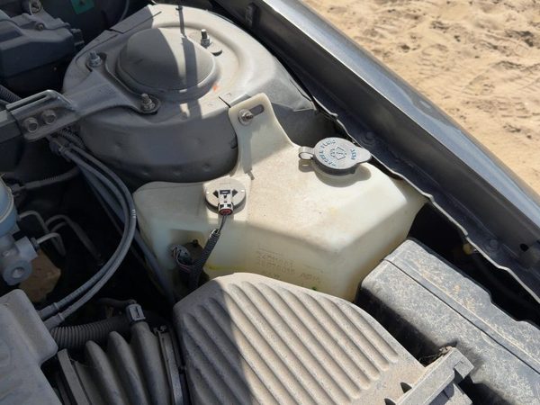99 Pontiac Bonneville Windshield Washer Fluid Reservoir With Pump Oem Wiper Tank — photo 3