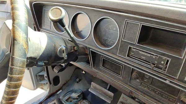 1984 Dodge D350 Steering Column Assembly OEM No Key 4x2 — photo 4