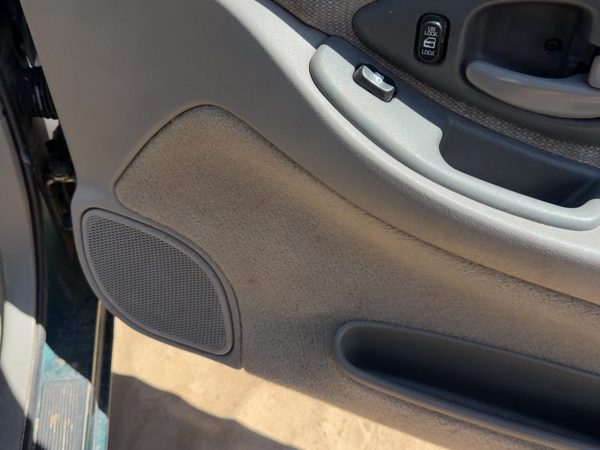 95-01 Chevy Lumina Passenger Right Front Door Trim Panel with Switches Shale 92B — photo 7