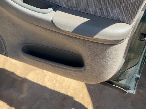 95-01 Chevy Lumina Passenger Right Front Door Trim Panel with Switches Shale 92B — photo 6