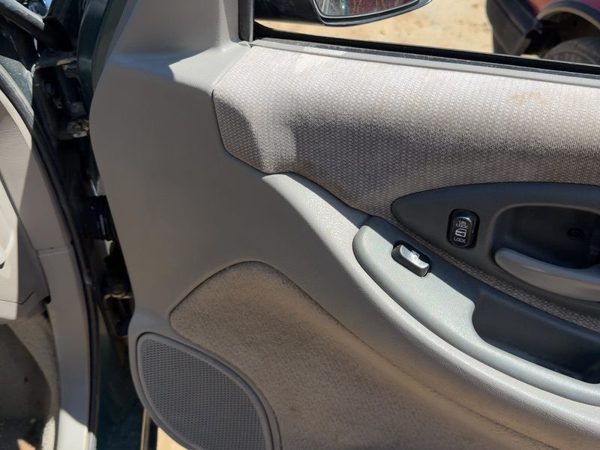 95-01 Chevy Lumina Passenger Right Front Door Trim Panel with Switches Shale 92B — photo 8