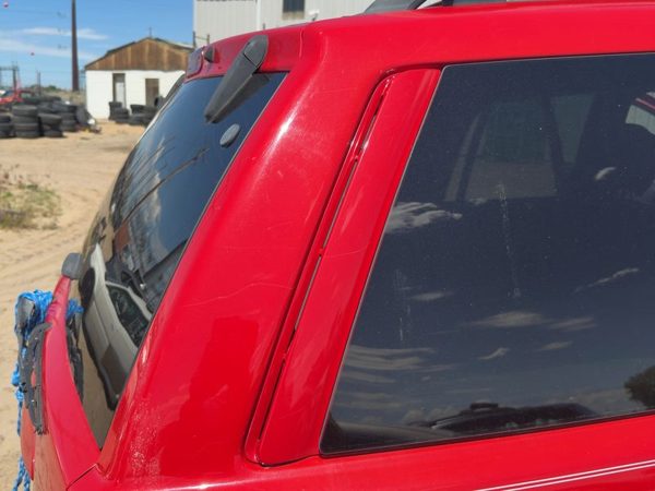00 Grand Cherokee Passenger Right Rear Moulding On Quarter Panel Flame Red Pr4 — photo 3