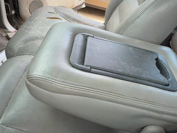 1997 Chevy Silverado 1500 Center Console Jump Seat Assembly Oem Gray — photo 1