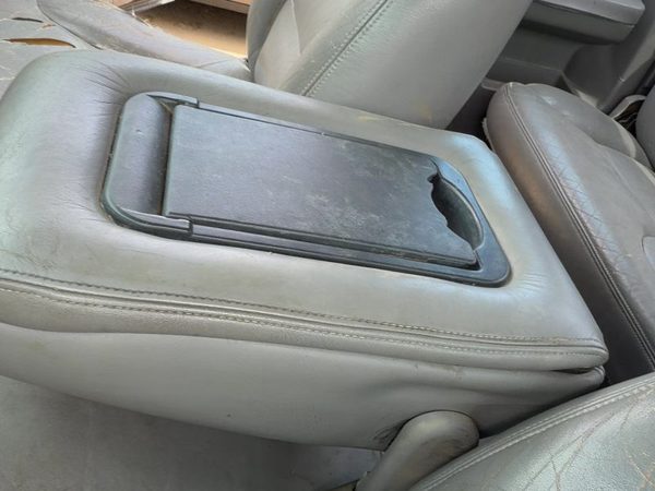 1997 Chevy Silverado 1500 Center Console Jump Seat Assembly Oem Gray — photo 3