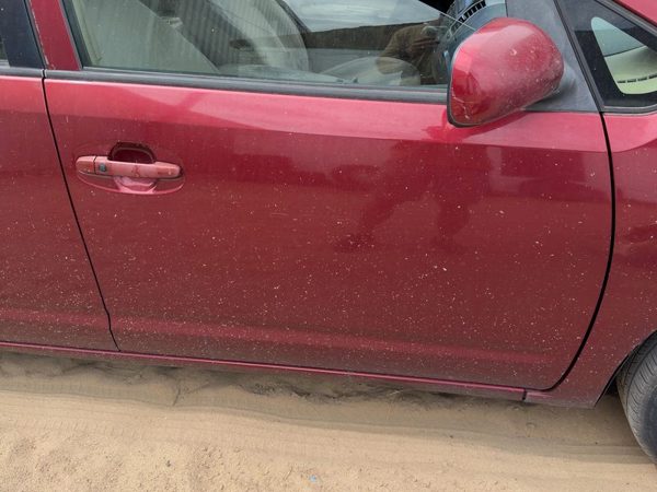 2005 Toyota Prius Front Door RH Salsa Red 3Q3 — photo 1