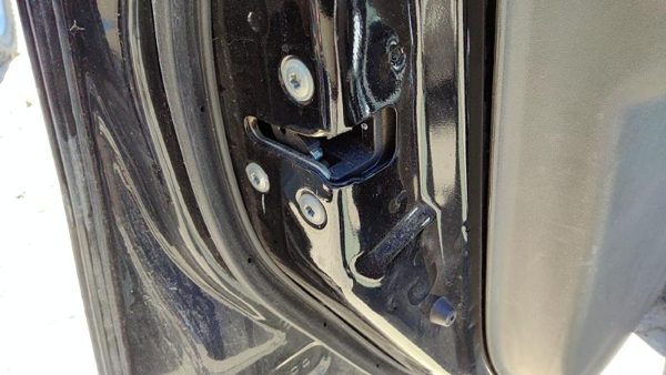 2007-2012 Nissan Sentra Driver Left Front Door Latch With Rods/Cables Oem — photo 2