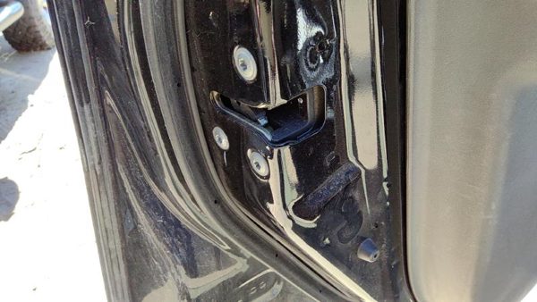 2007-2012 Nissan Sentra Driver Left Front Door Latch With Rods/Cables Oem — photo 3