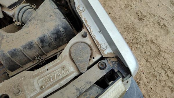 85-95 Volvo 740 Windshield Washer Fluid Reservoir With Pump Oem Wiper Tank — photo 5