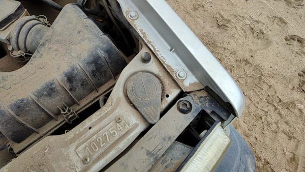 85-95 Volvo 740 Windshield Washer Fluid Reservoir With Pump Oem Wiper Tank — photo 4