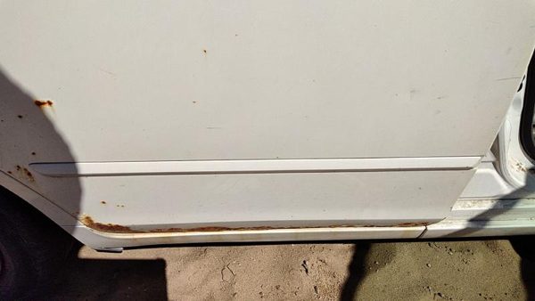 03 Altima Passenger Right Rear Moulding From Door Oem Back Trim Strip White Qx3 — photo 2