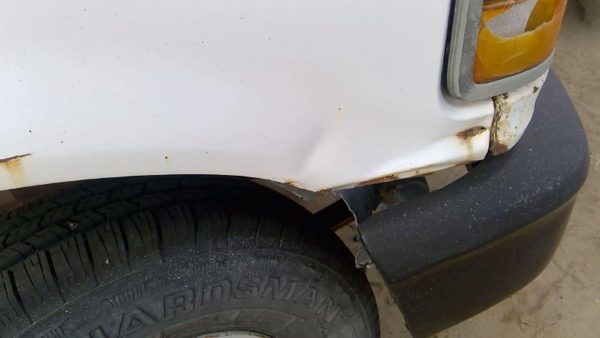 1996 Ford F450 Fender RH White — photo 10