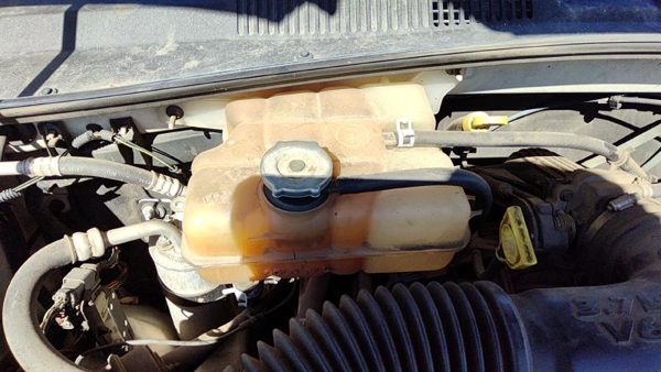 2002-2006 Jeep Liberty Coolant Reservoir Radiator Overflow Tank Bottle Oem — photo 3